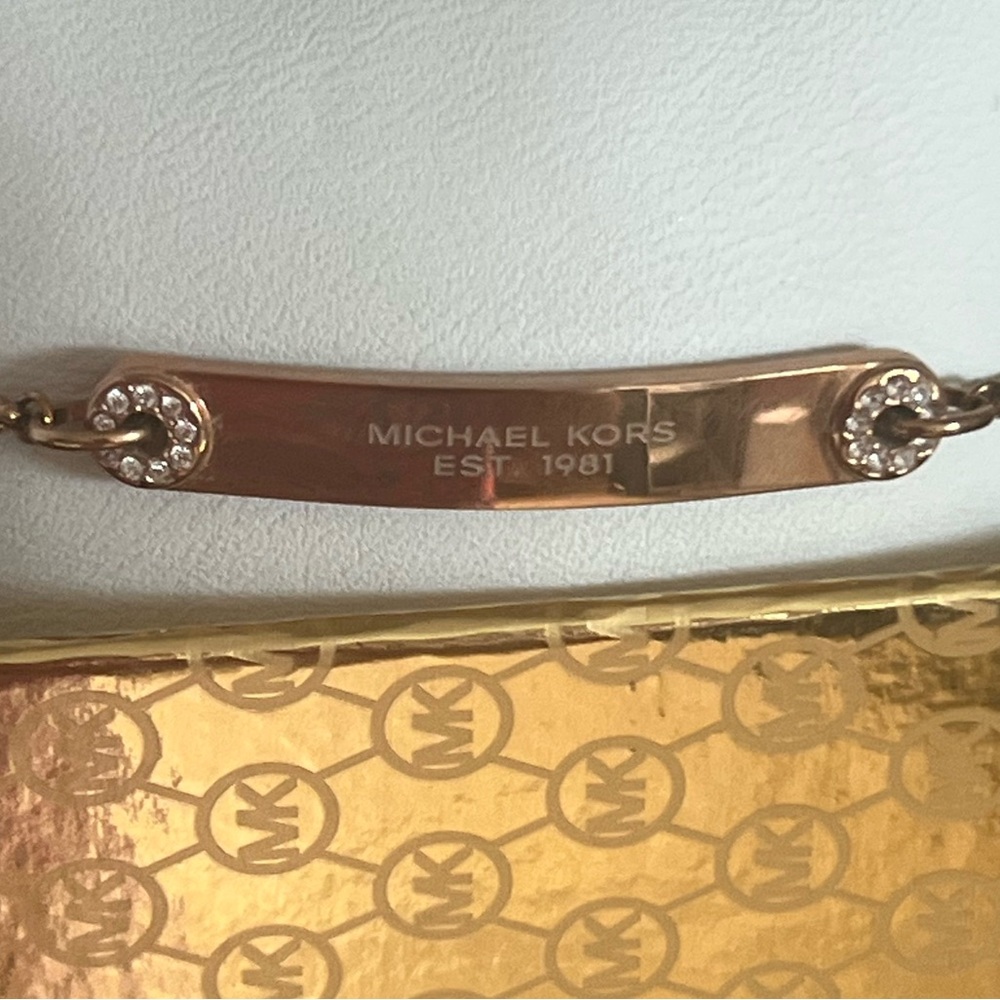 MICHAEL KORS LOGO PLATE EST 1981 ROSEGOLD CHAIN BRACELET, ADJUSTABLE SIZE, NIB